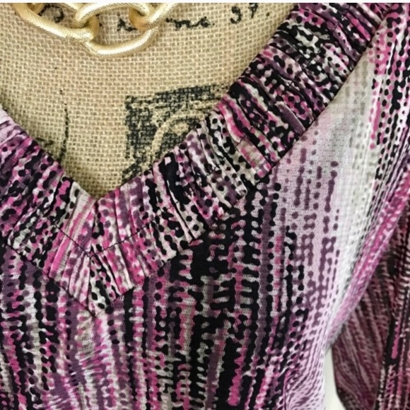 Abstract print overlay top {B15} - Picture 2 of 5